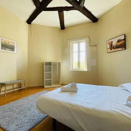 The Trench - Charming T3 In A Castle In The City Center *