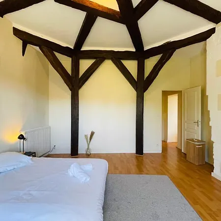 The Trench - Charming T3 In A Castle In The City Center Apartment *